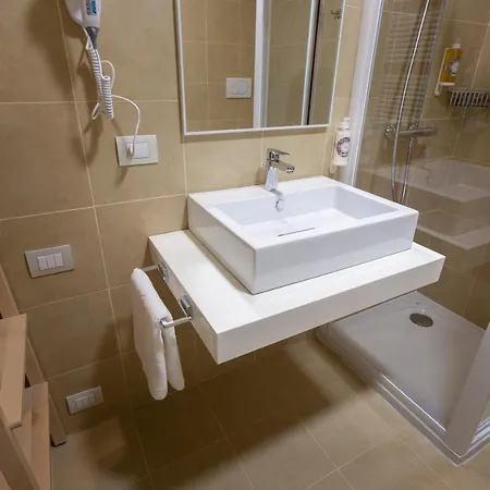 Habitat Guest house *